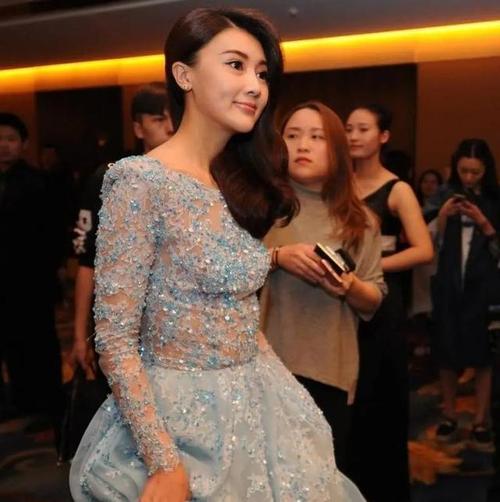 甘薇贾跃亭离婚,贾跃亭和甘薇什么时候结婚的