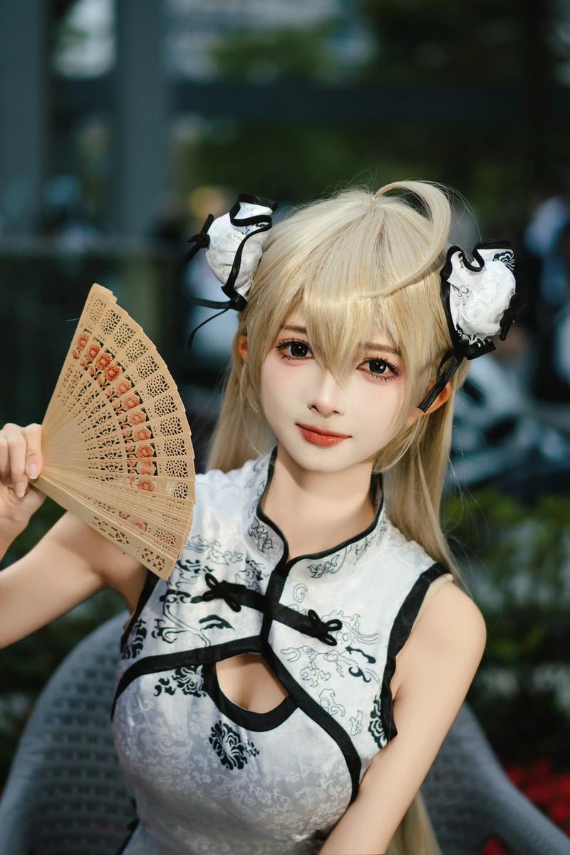新澳2025天天正版资料和漫展2女童衣着暴露与漫展小女孩