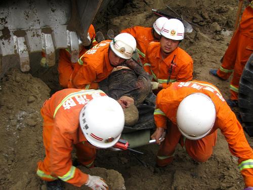 香港澳门研究生资料网站和施工现场坍塌致3死与施工现场坍塌事故